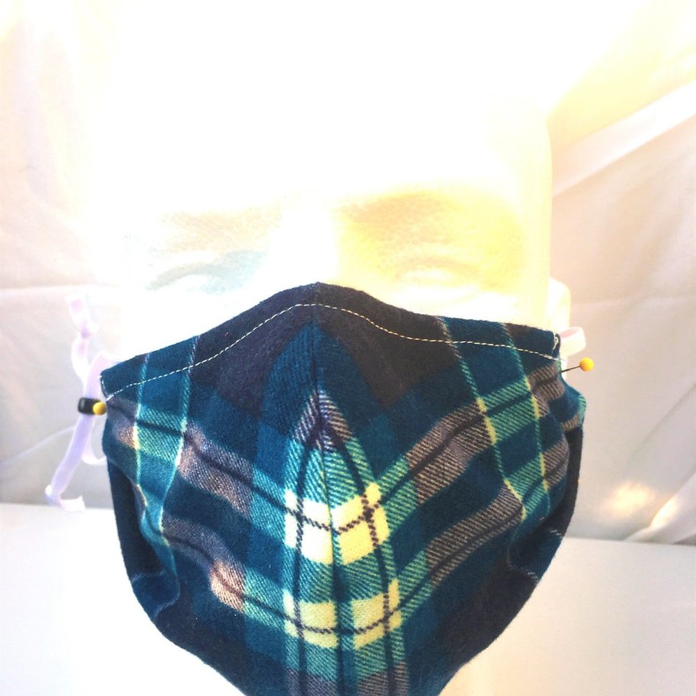Three Child's Kids UConn Huskies Face Masks NEW Reversible Plaid - Picture 10 of 12
